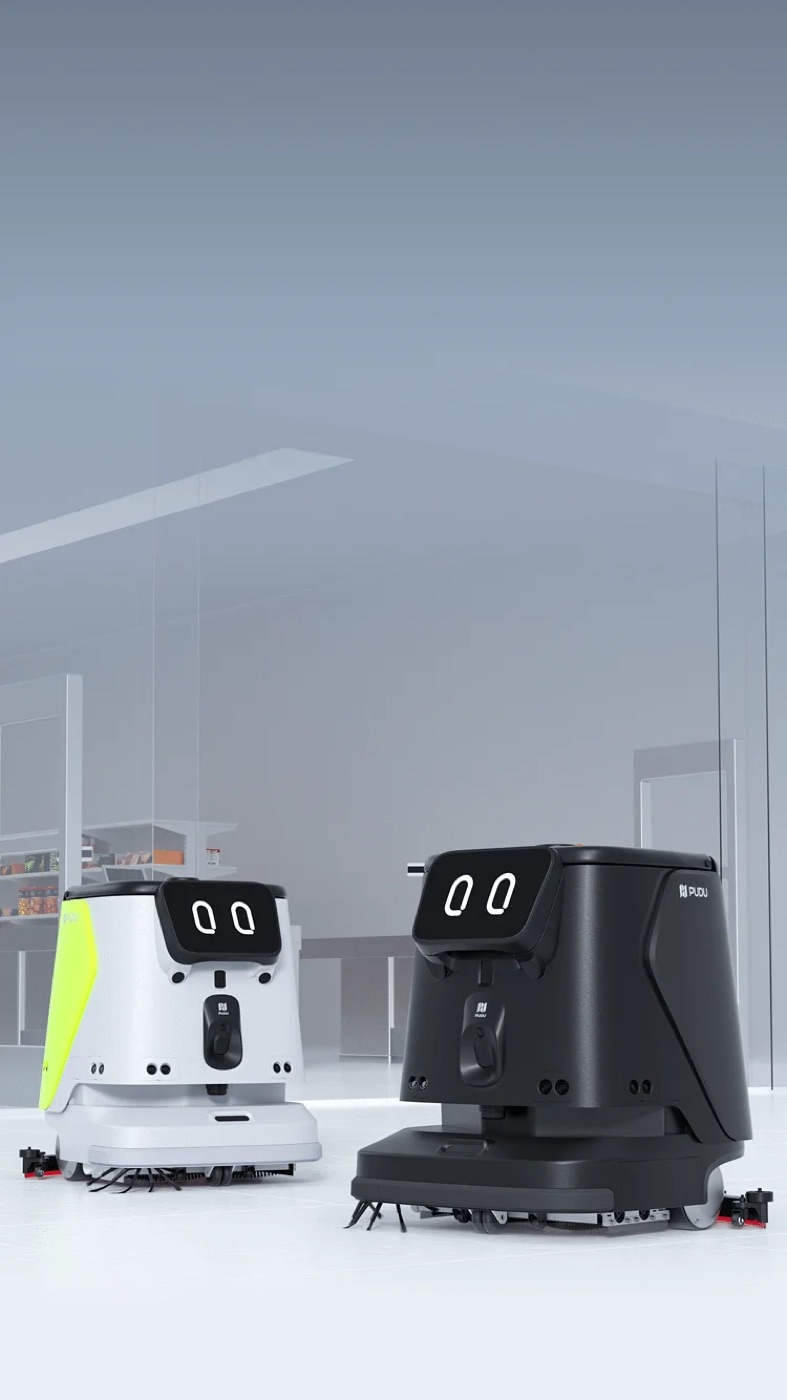 Robots de nettoyage commerciaux PUDU CC1 et CC1 Pro en service